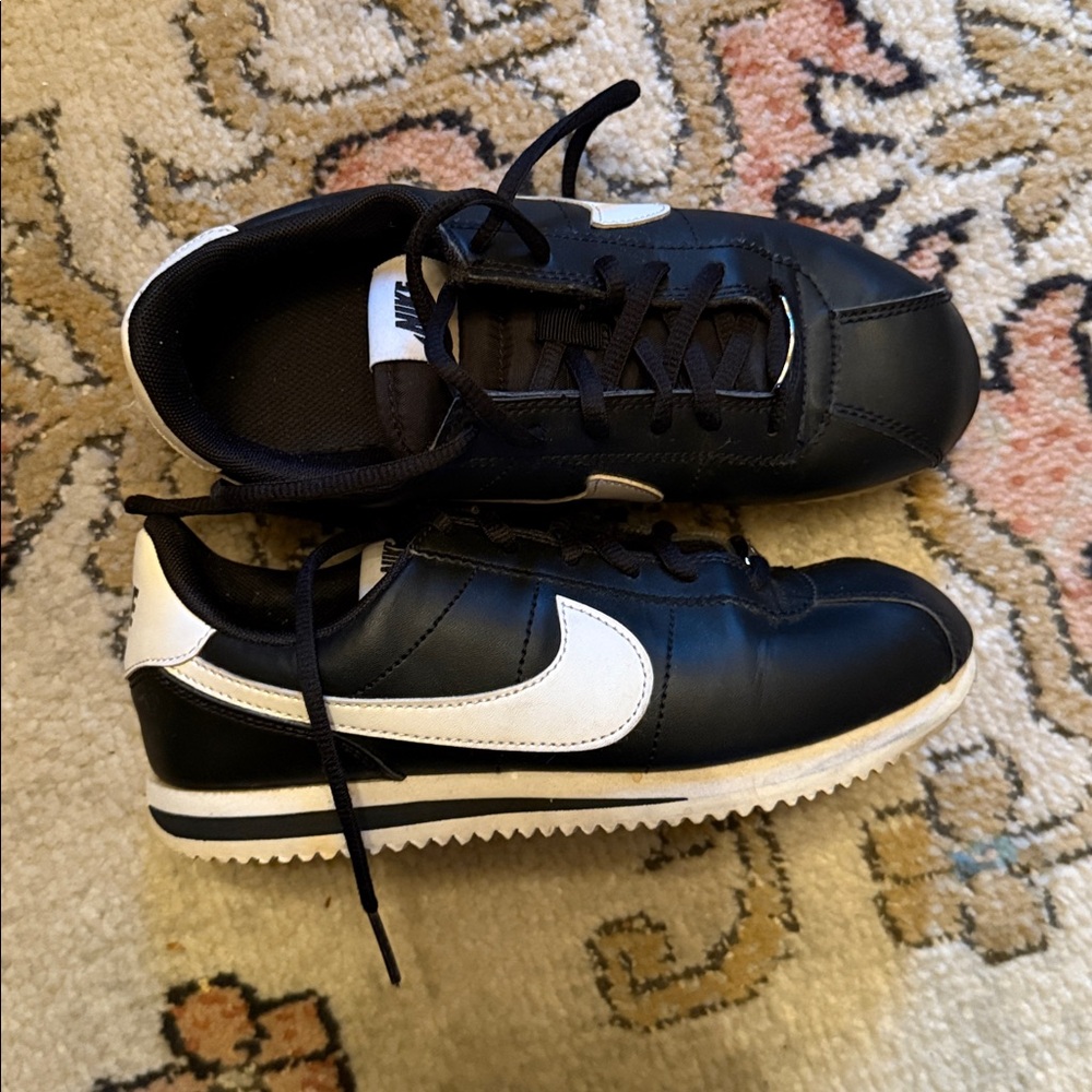 Nike Black and White Cortez Grade School size 4.5